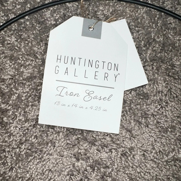 NWT Black Iron Easel - Picture 3 of 4